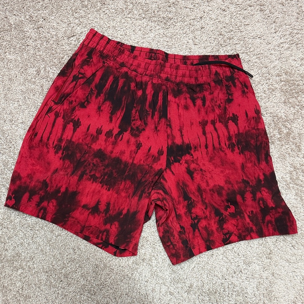 Men’s Lululemon 7in Red Tie-Dye Shorts